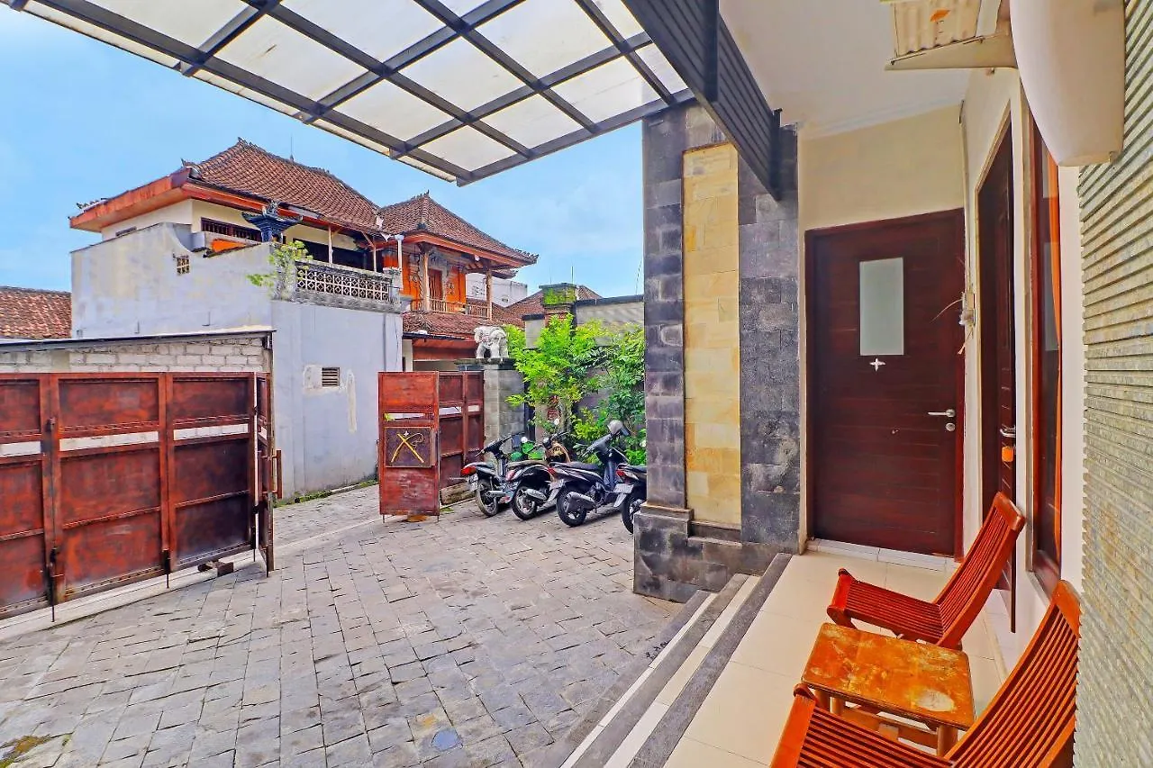 Hotel Oyo 91933 Puri Gana Residence Denpasar